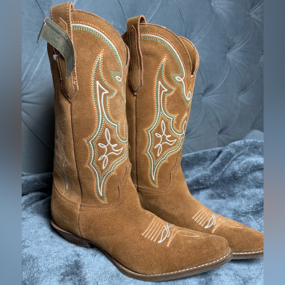 Dingo Women’s‎ Hot Sauce Embroidered Snip Toe Cowboy Boots In Camel - Picture 2 of 7